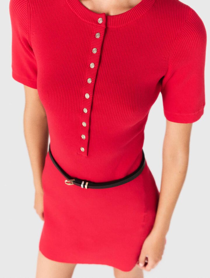Kurzes Kleid aus Rippstrick