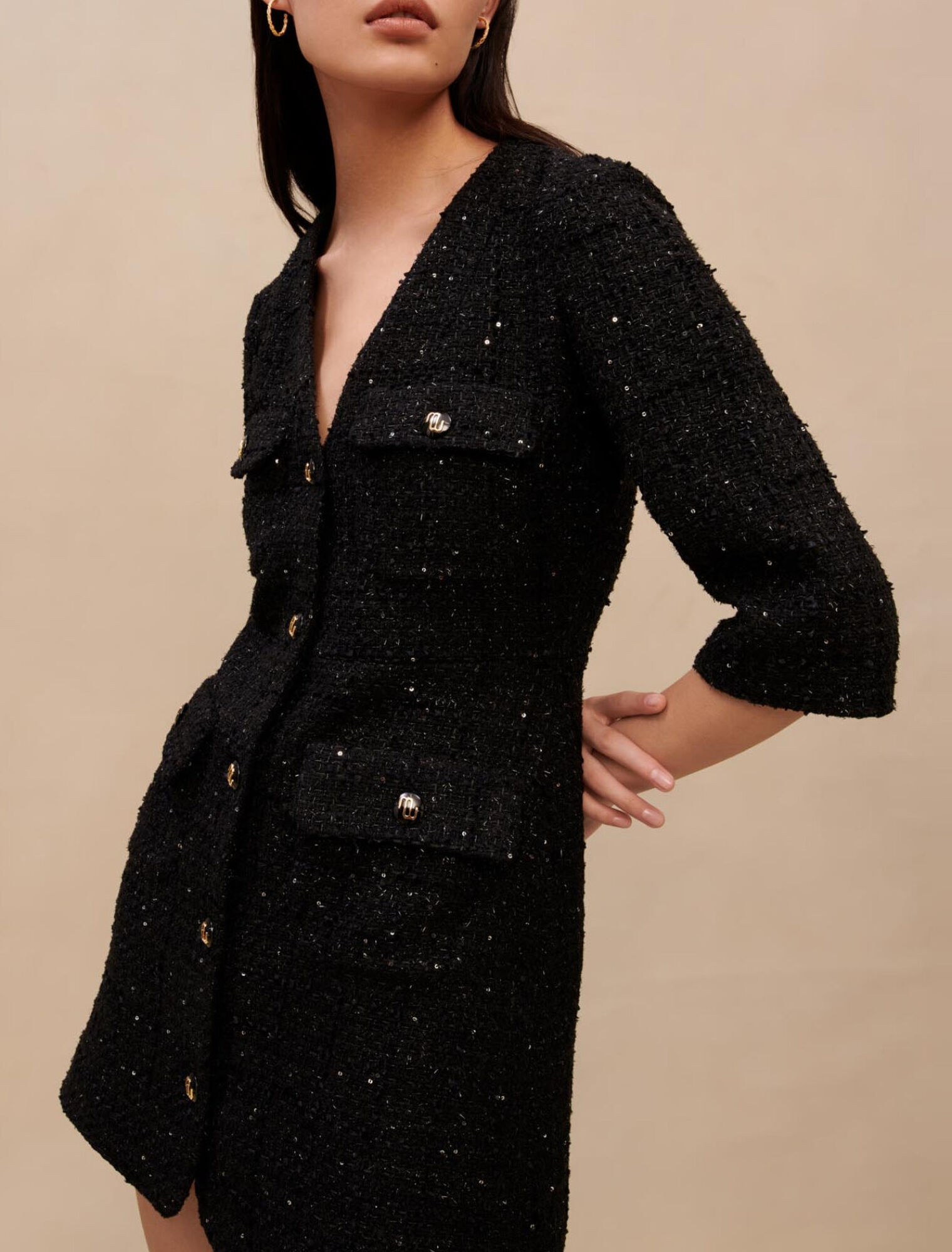 Kurzes strukturiertes Metallic-Kleid