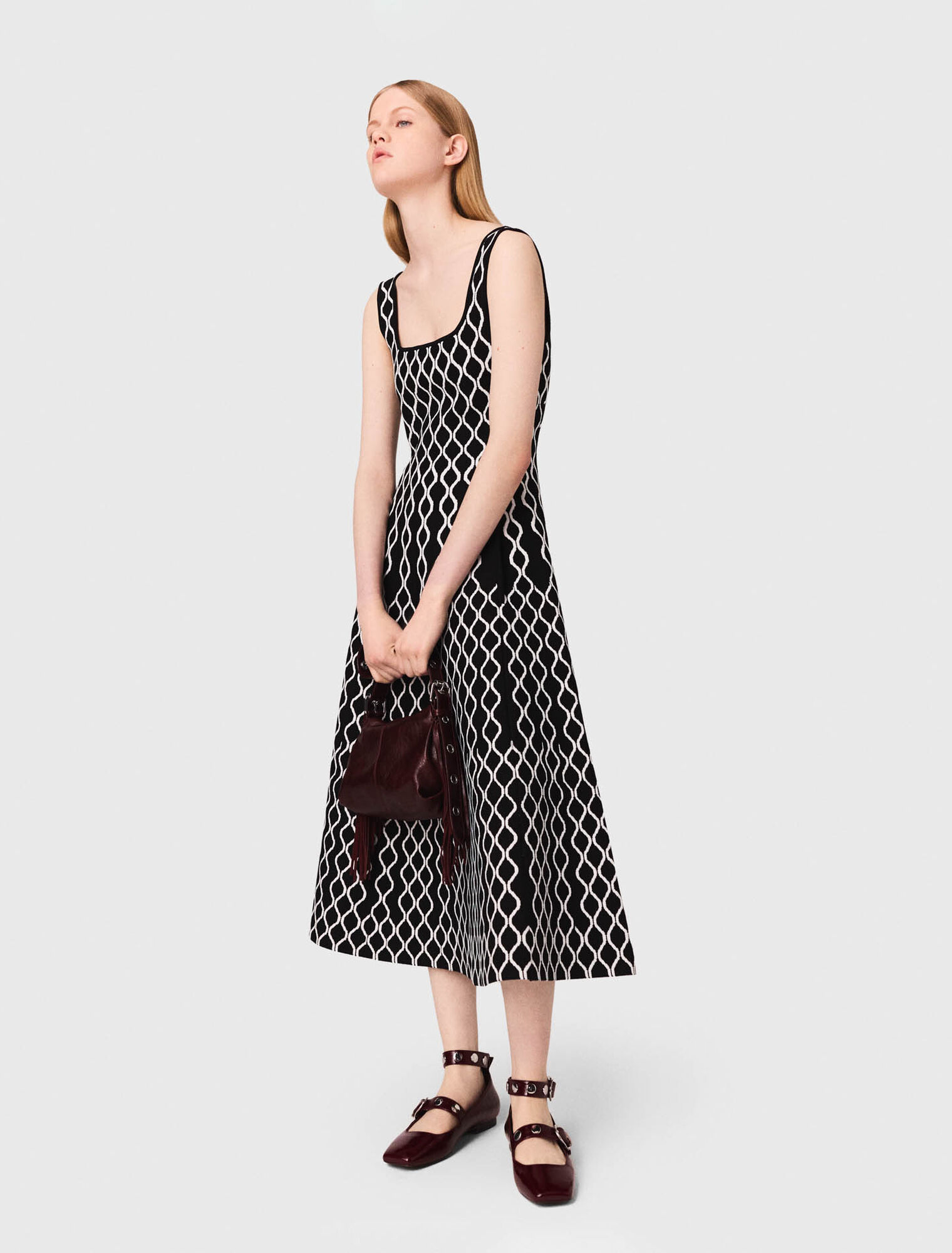 Midikleid aus Jacquard-Strick