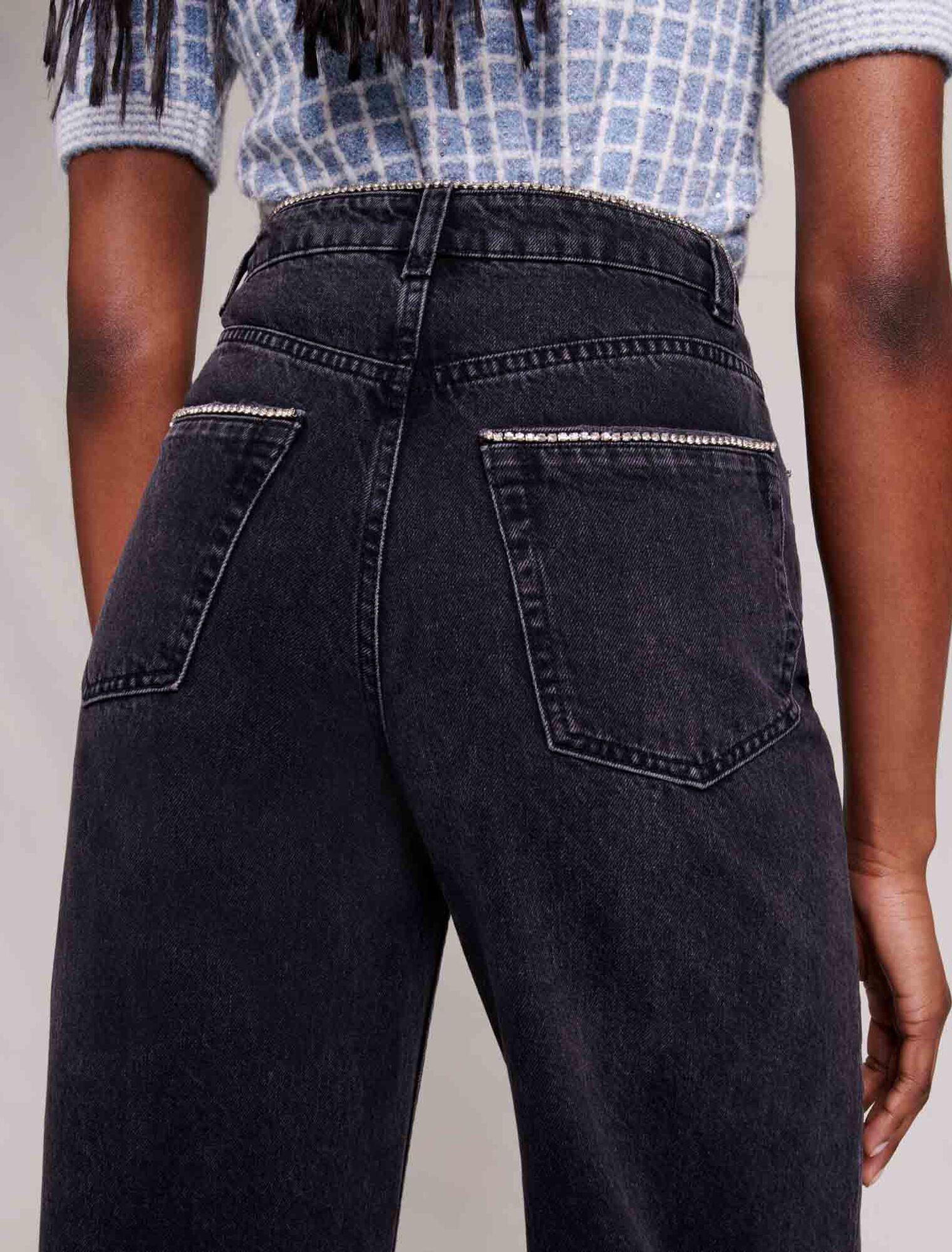 Weite Jeans mit Strass