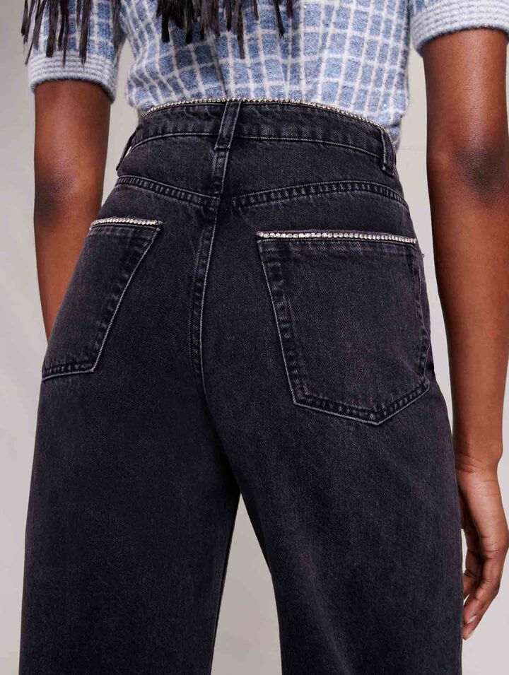 Weite Jeans mit Strass