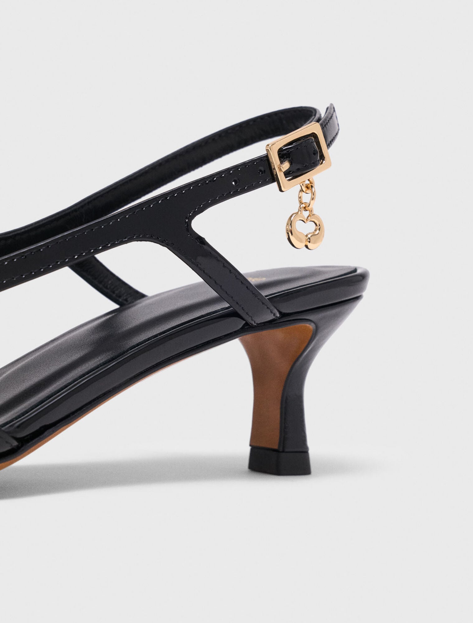 Slingbacks aus Leder und Mesh