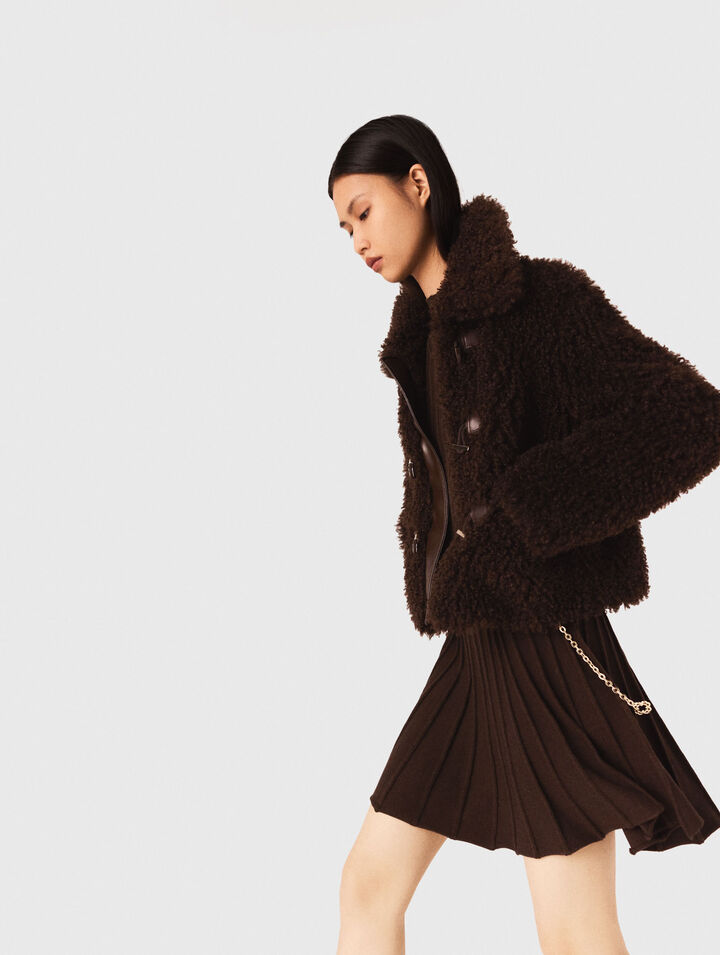 Kurzer Bouclémantel