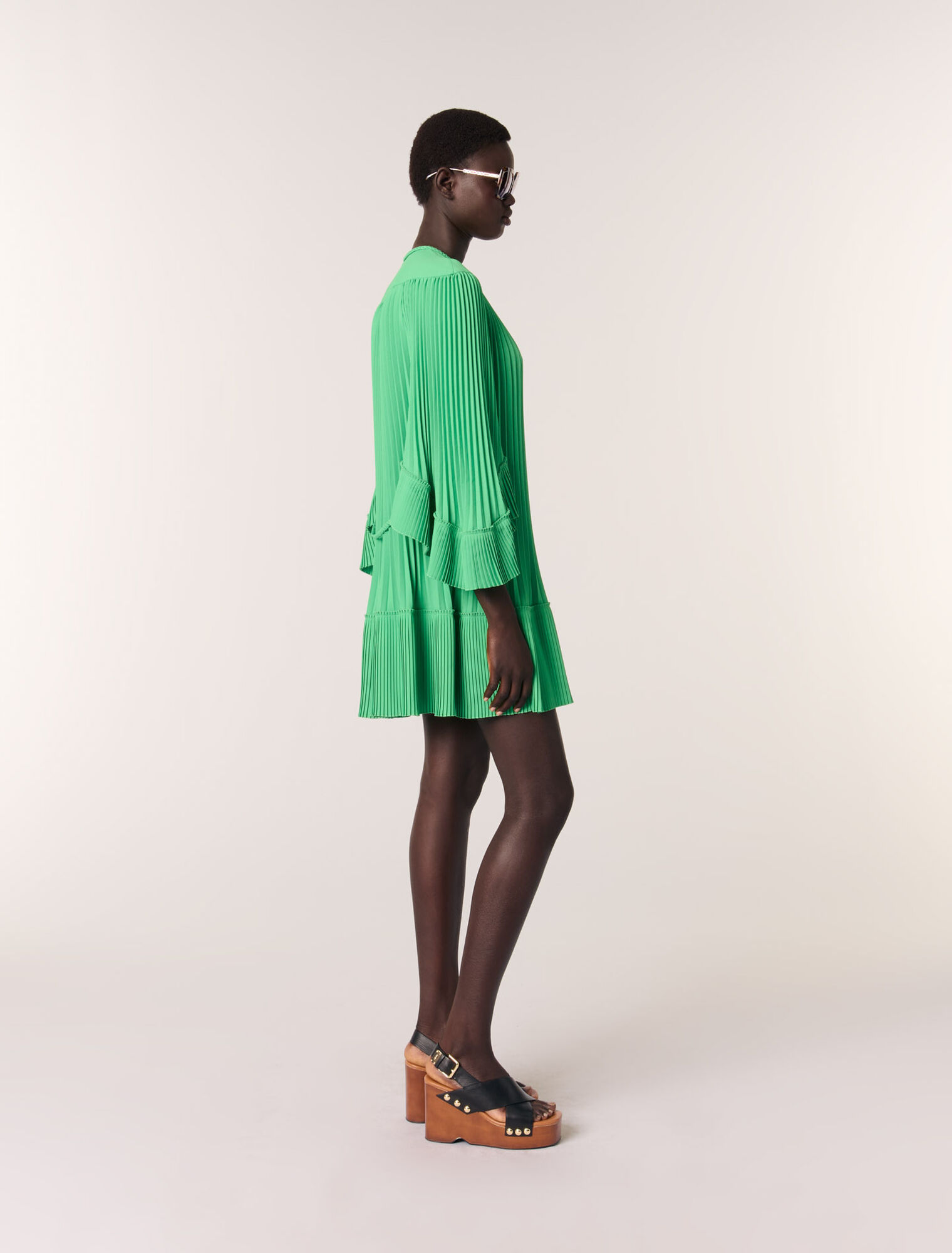 Kurzes Plissee-Kleid