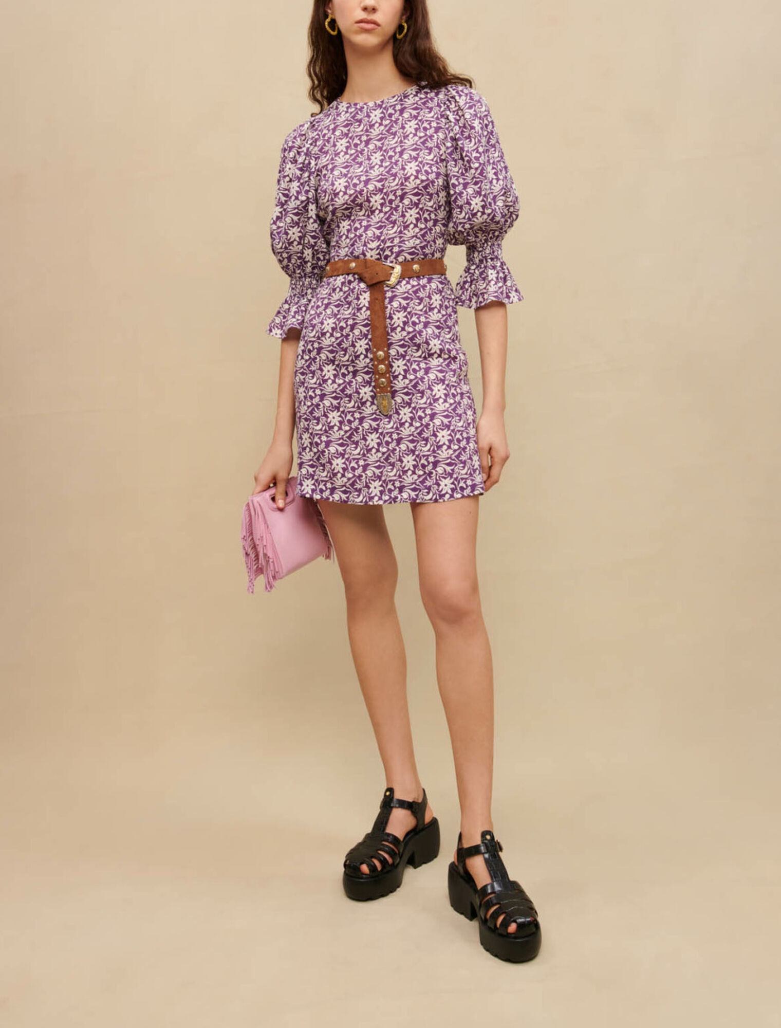 Kurzes Kleid mit Blumenprint