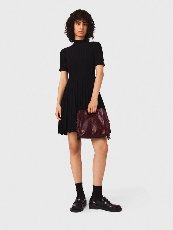 Kurzes Strickkleid