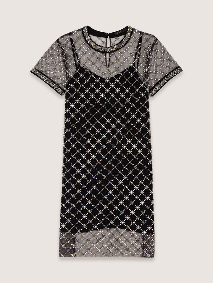 Kurzes Kleid aus besticktem Tüll