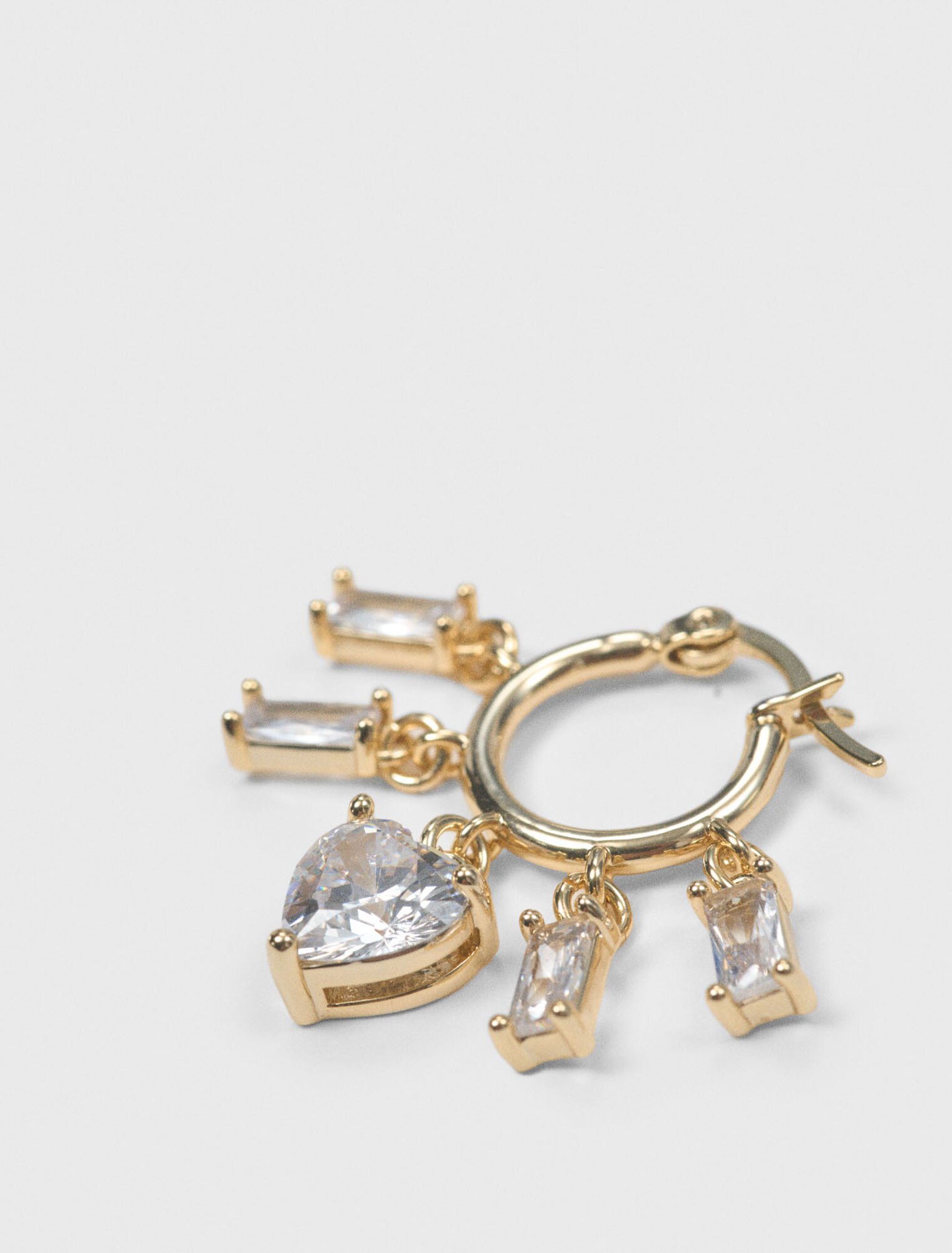 Goldfarbene Creolen mit Strass