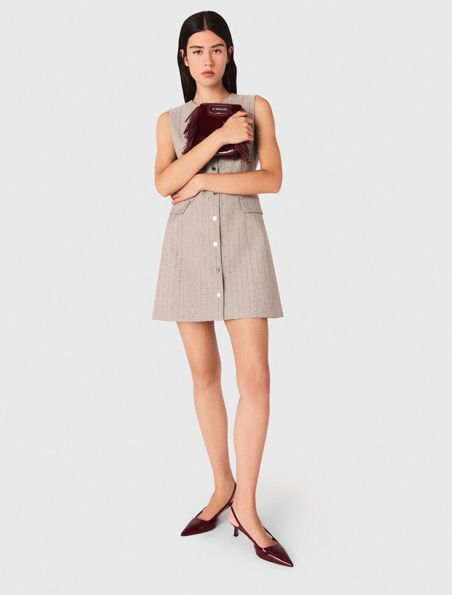 Kurzes Tailleurkleid mit Strass