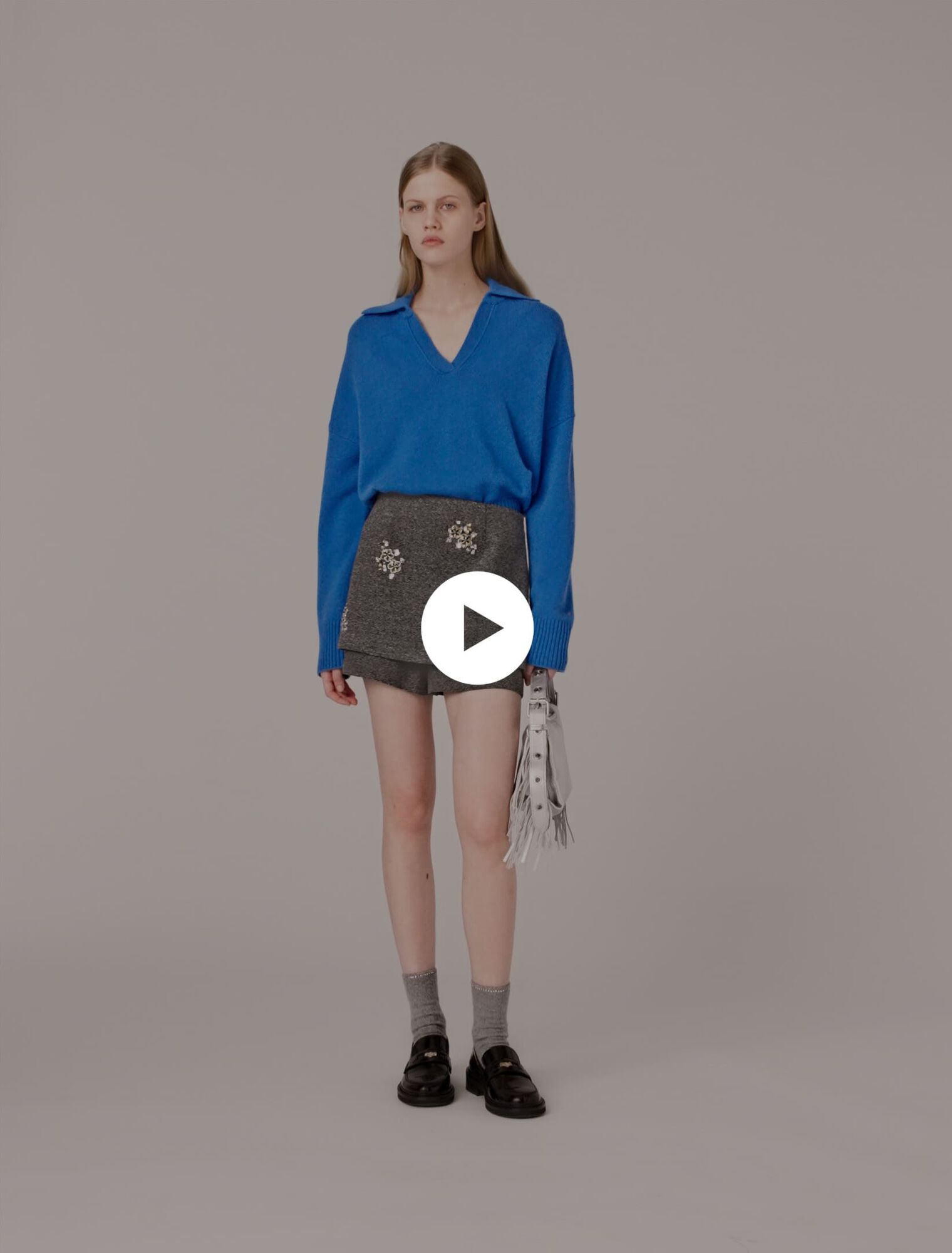 Shorts mit floraler Stickerei