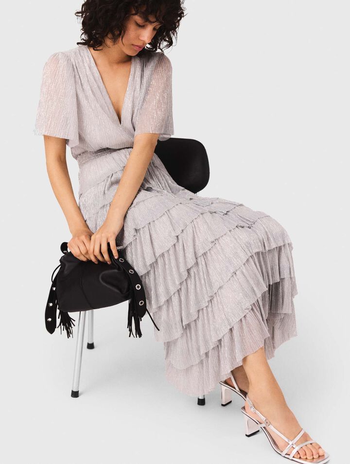 Metallisiertes Kleid mit Rüschen