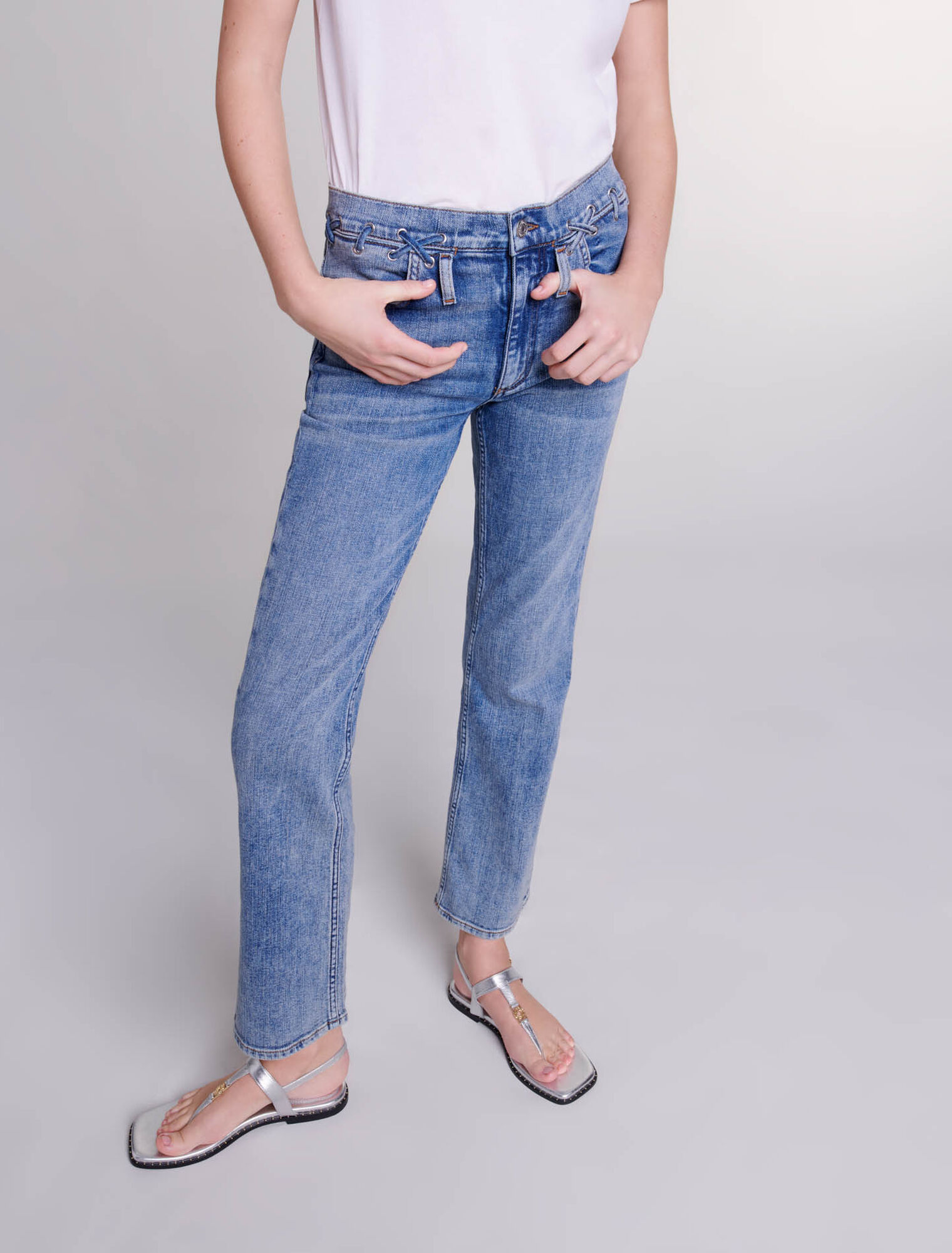 Jeans mit Flechtdetails