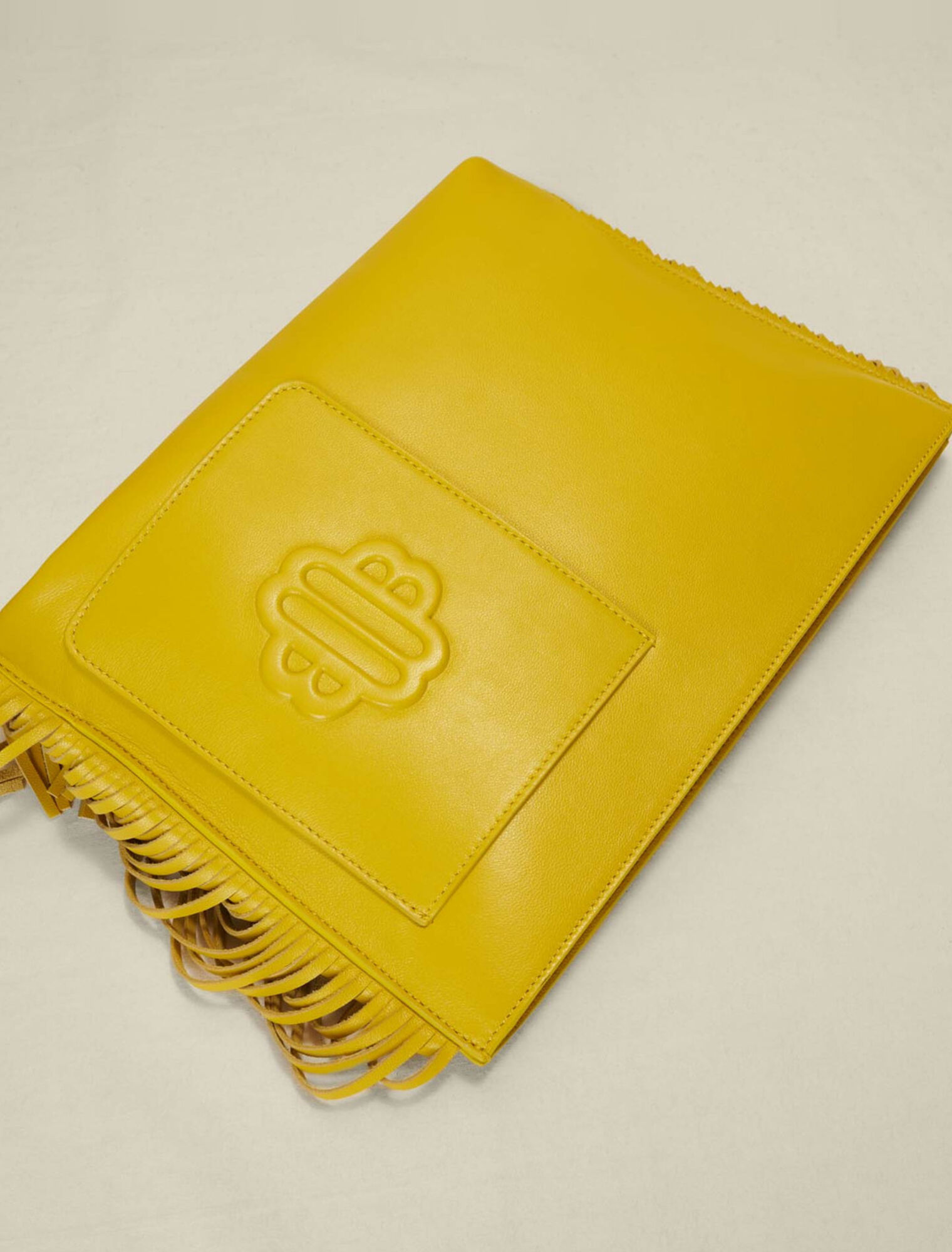 Leder-Clutch mit Fransen