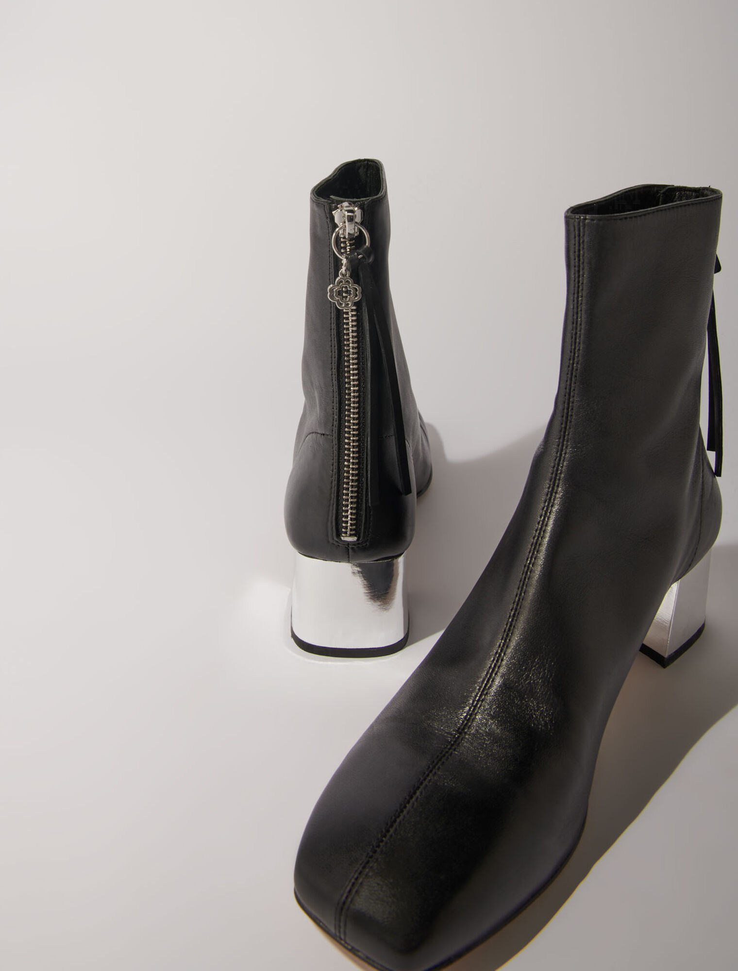 Lederstiefeletten mit eckiger Kappe