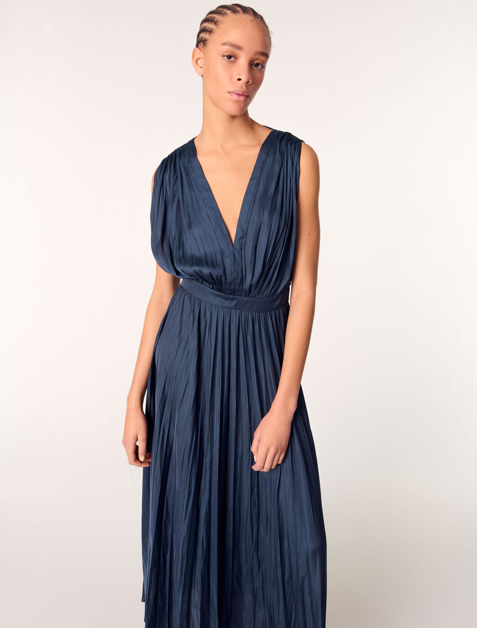 Langes plissiertes Kleid