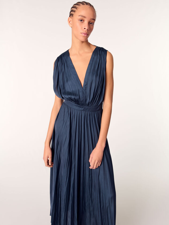 Langes plissiertes Kleid