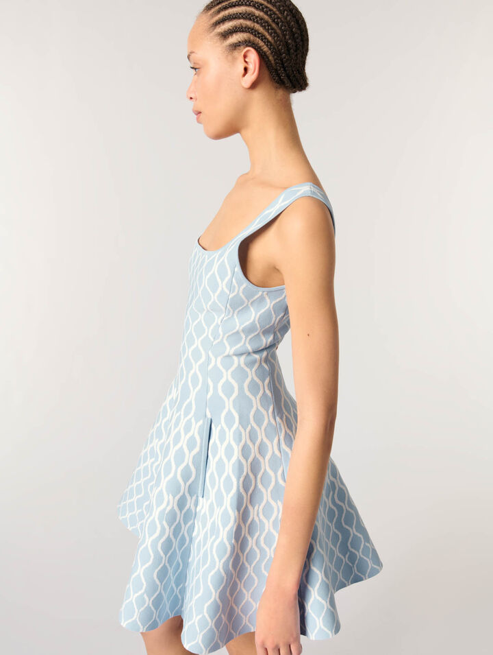 Kurzes Kleid aus Jacquard-Strick