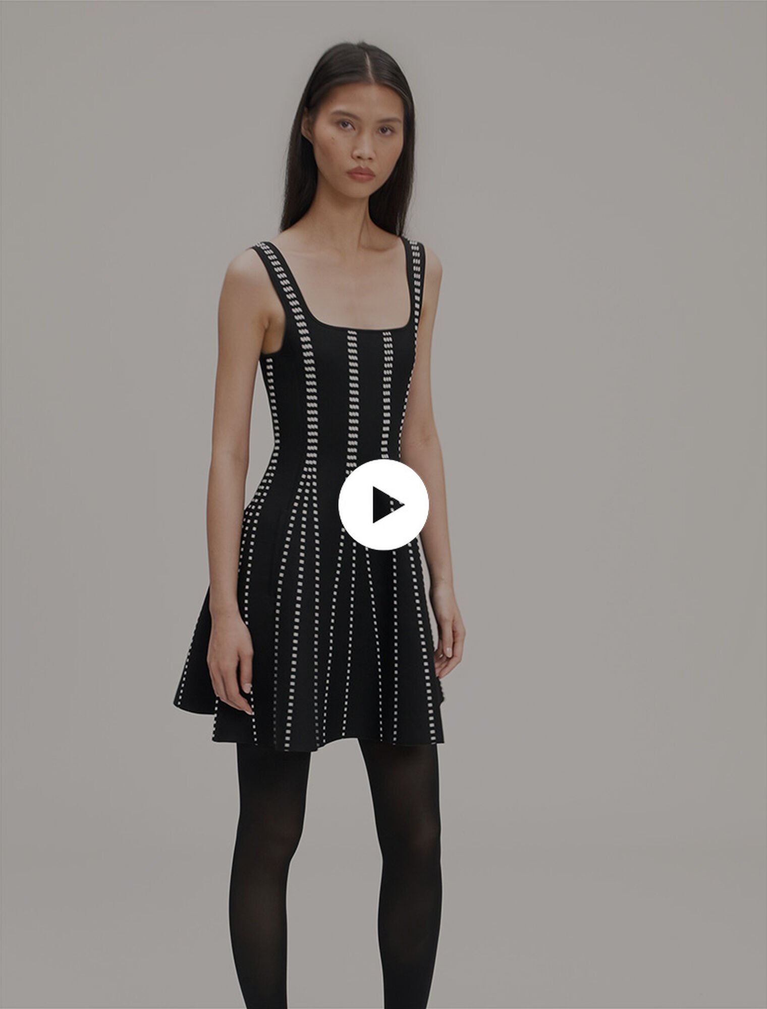 Kurzes Kleid aus Jacquard-Strick