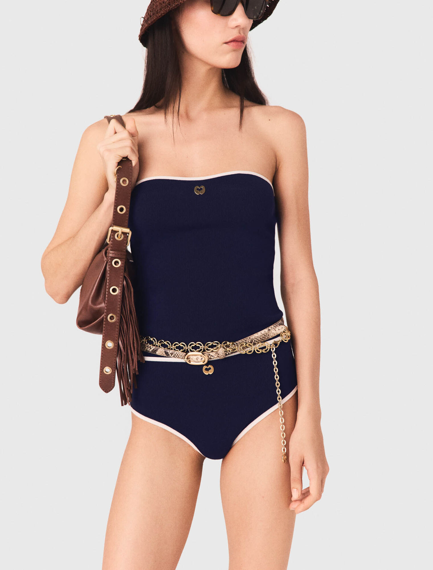 Shorts mit kontrastfarbenen Details