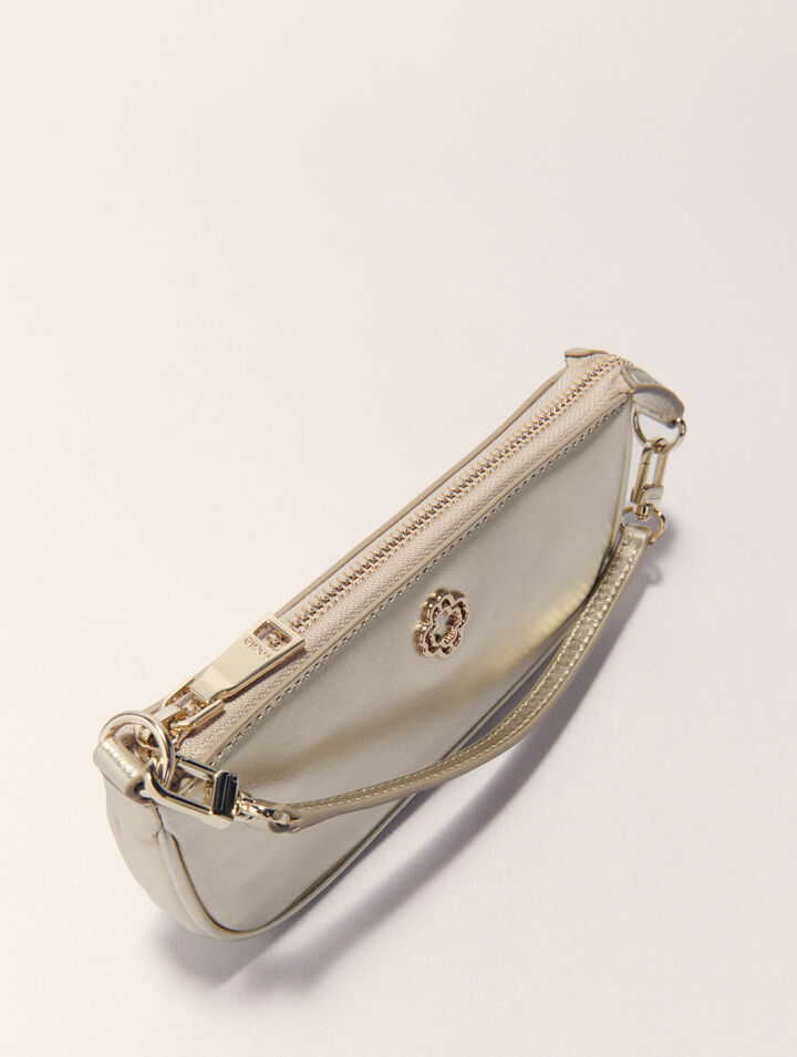 Sarah Pouch aus Metallicleder