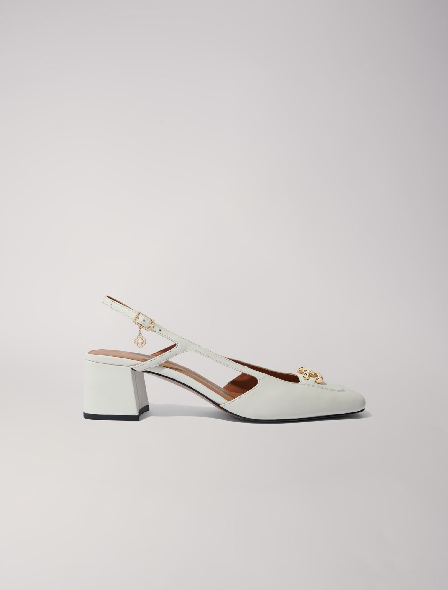 Pumps mit eckiger Spitze aus Leder