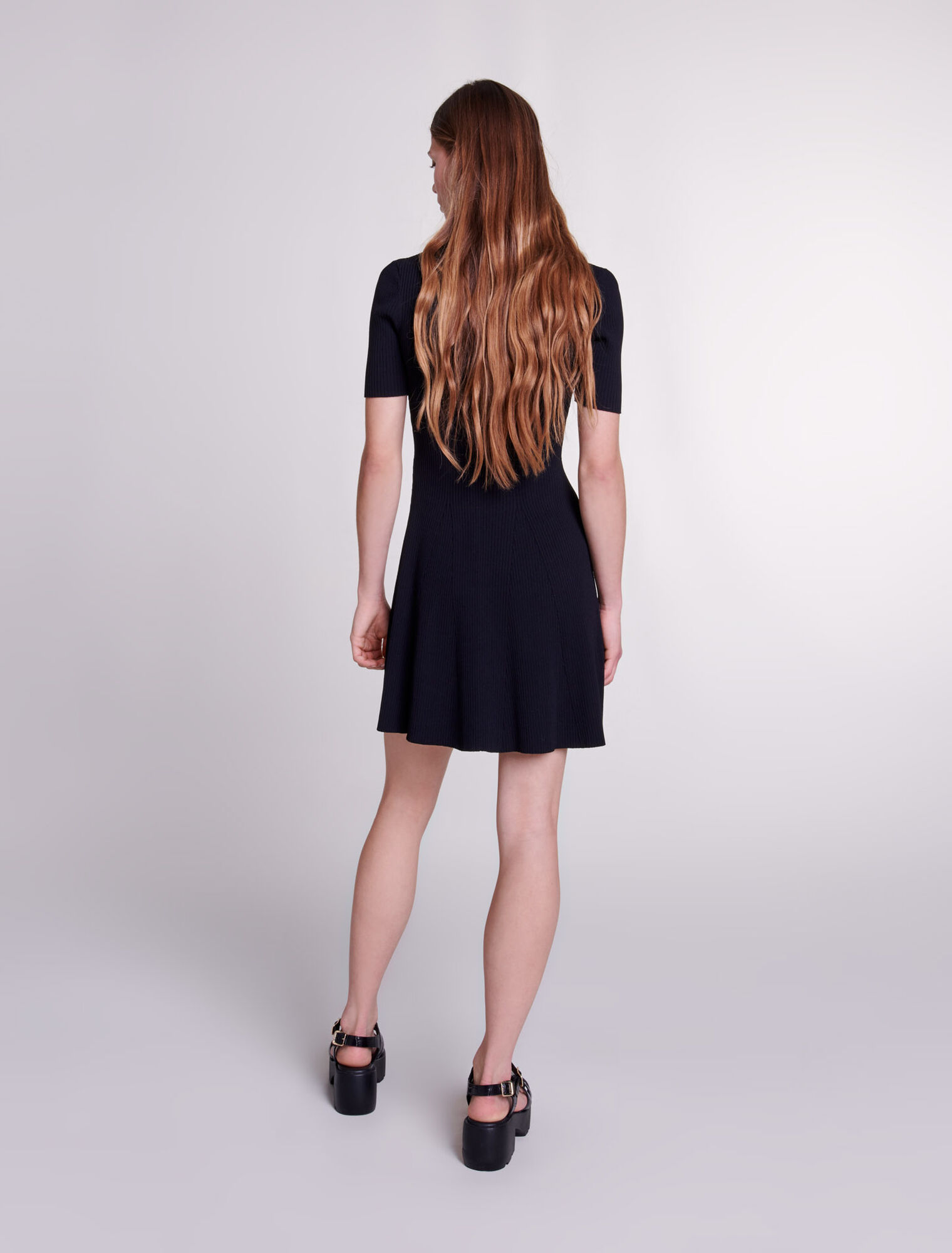 Kurzes Strickkleid