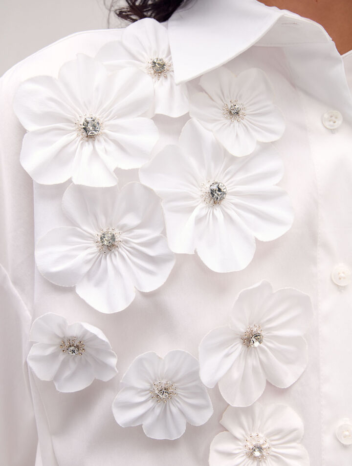 Lange Bluse mit Blumenstickerei