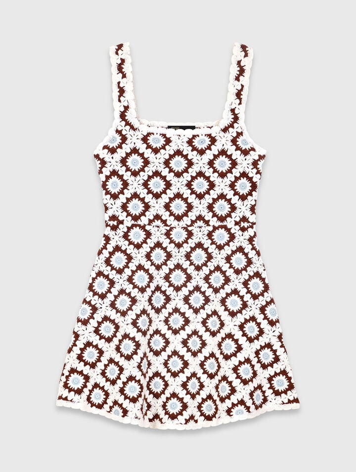 H&auml;kelkleid mit Blumenmuster