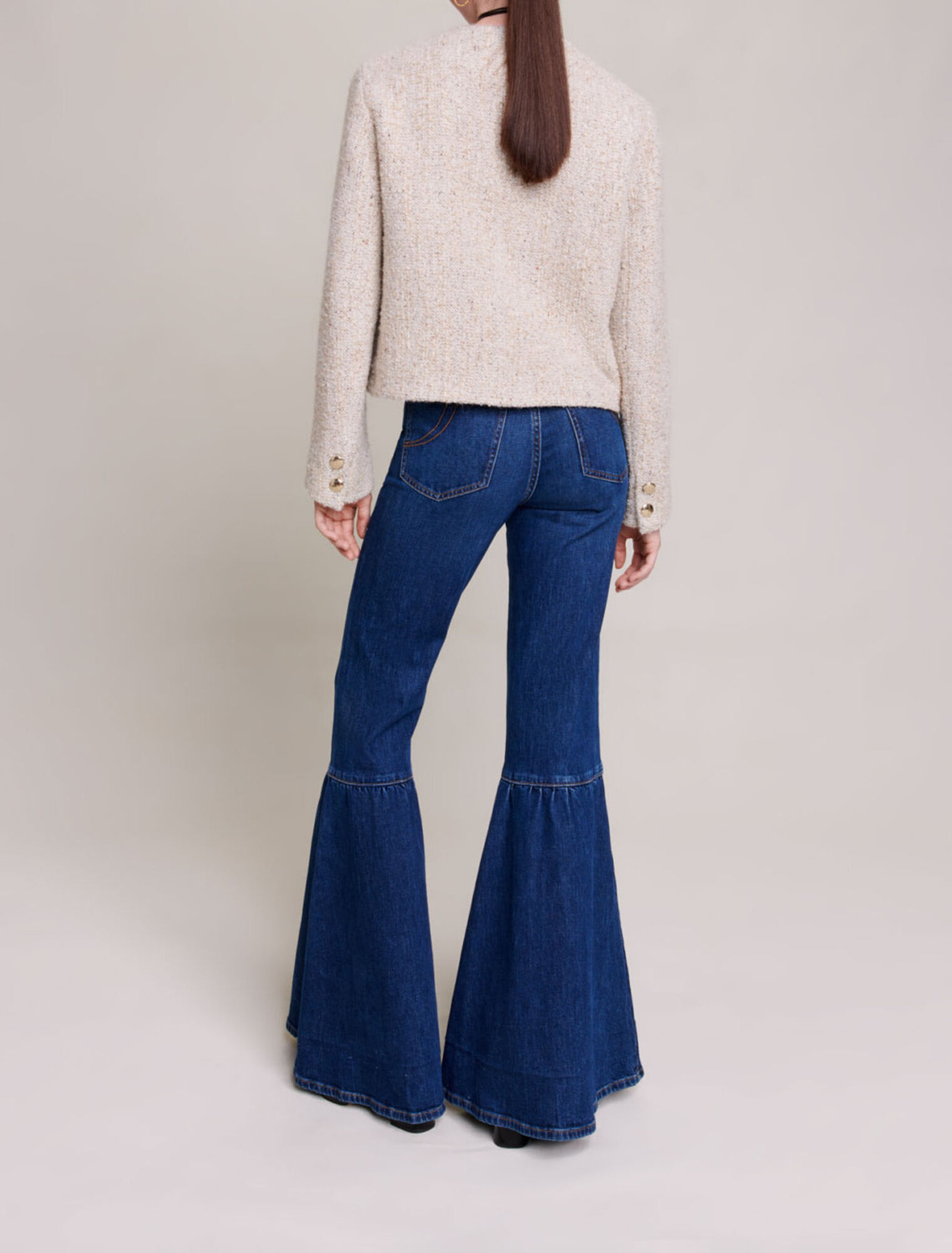 Kurze, gerade geschnittene Jacke