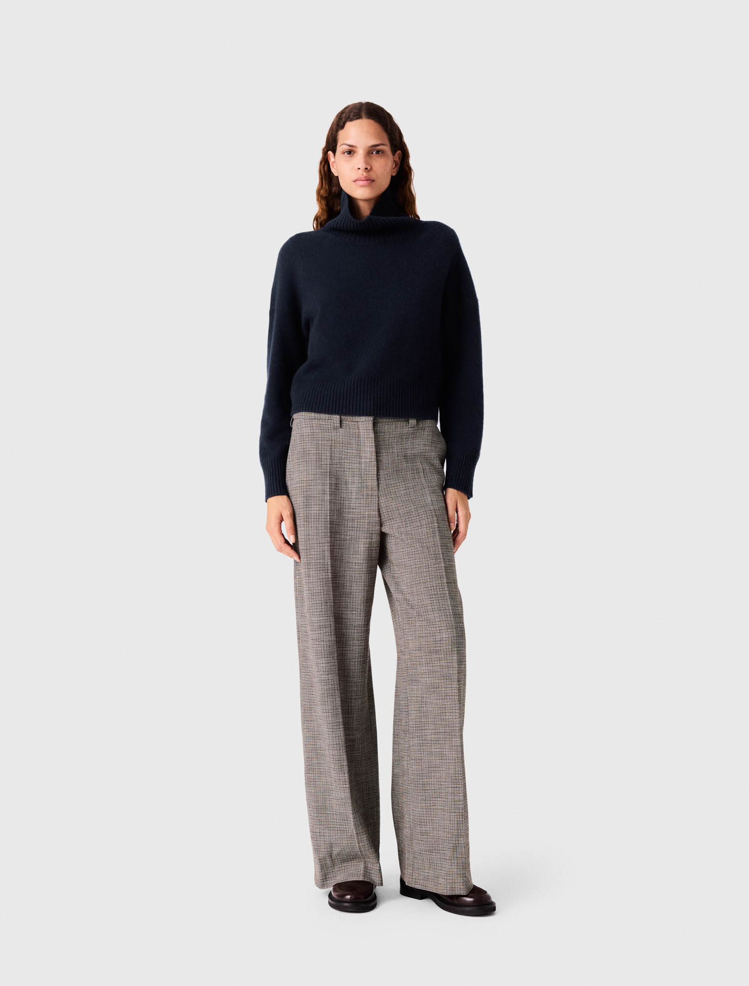 Kaschmirpullover mit Stehkragen