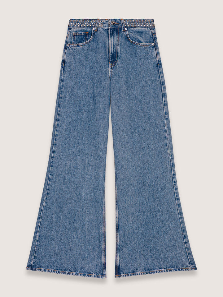 Flared Jeans mit Nietengürtel