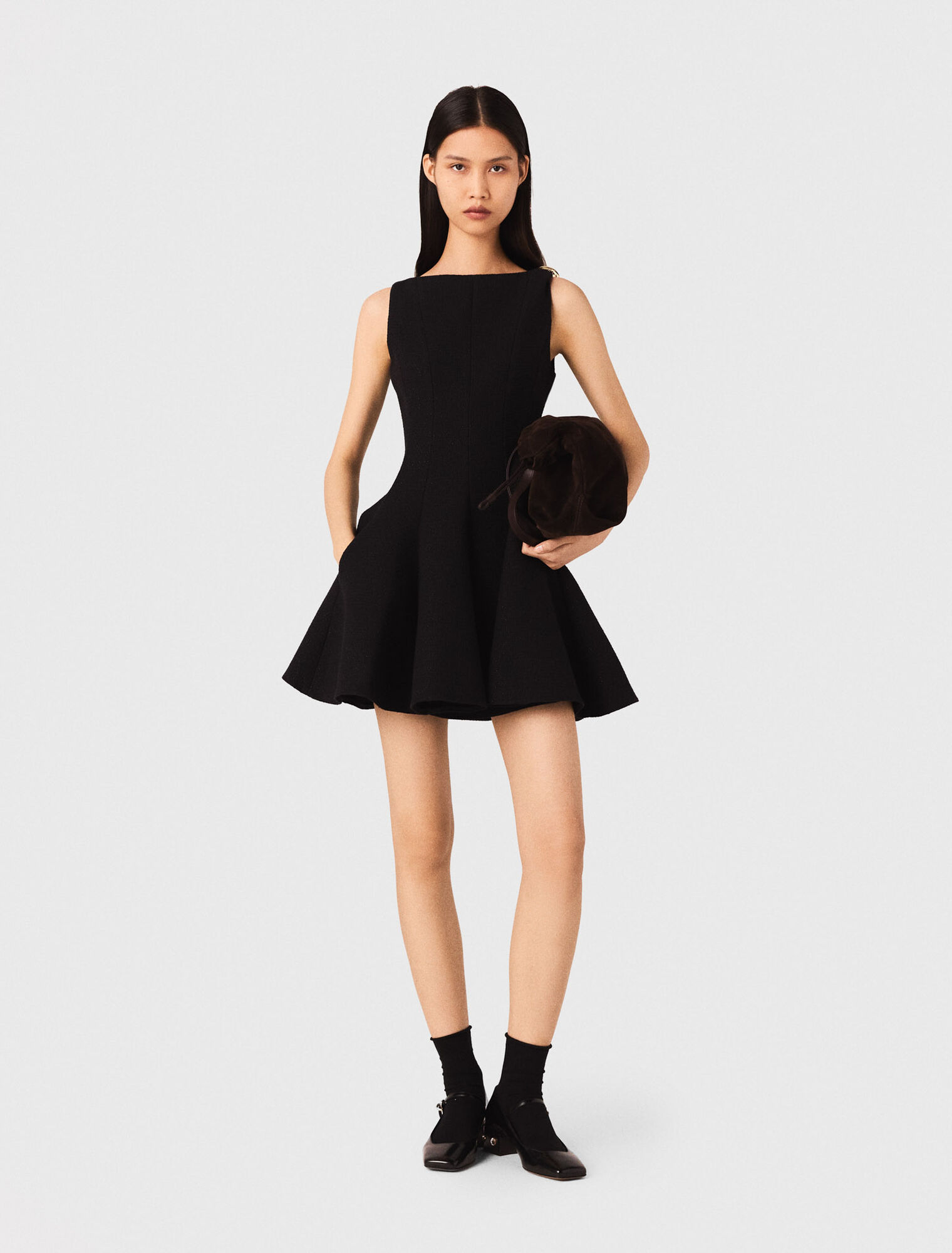 Kurzes ausgestelltes Tweedkleid