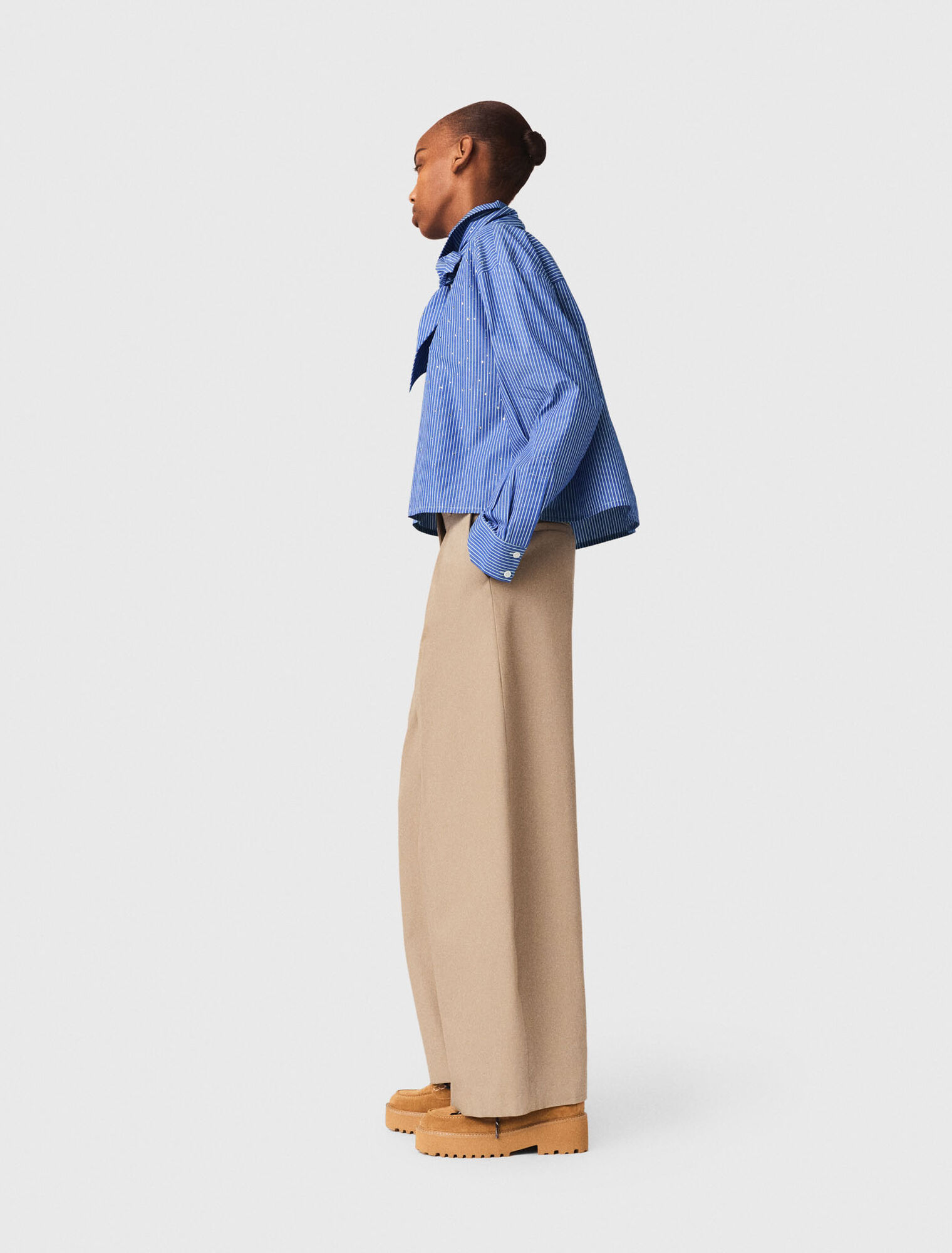 Hemd mit abnehmbarem Einstecktuch