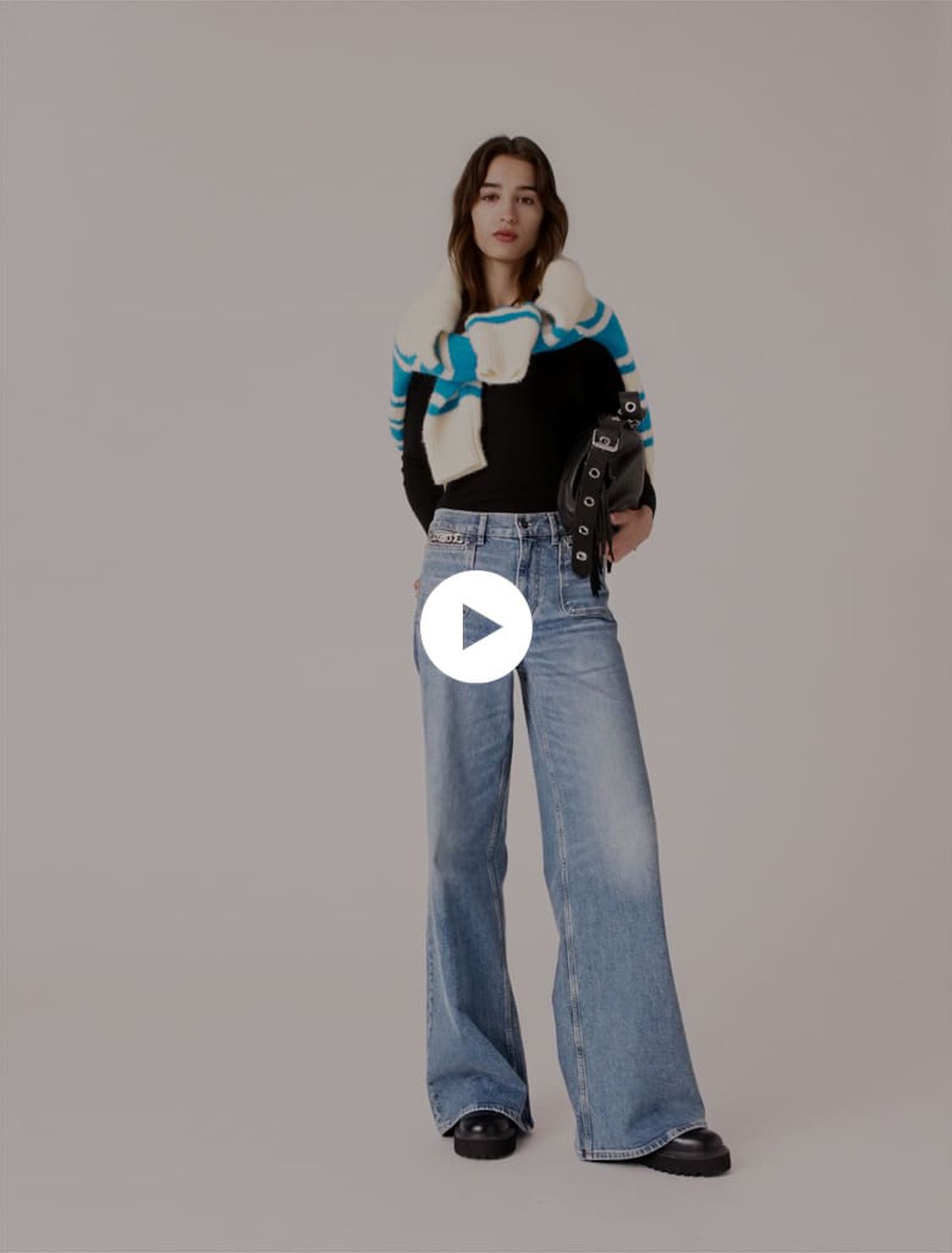 Schlagjeans mit Kette