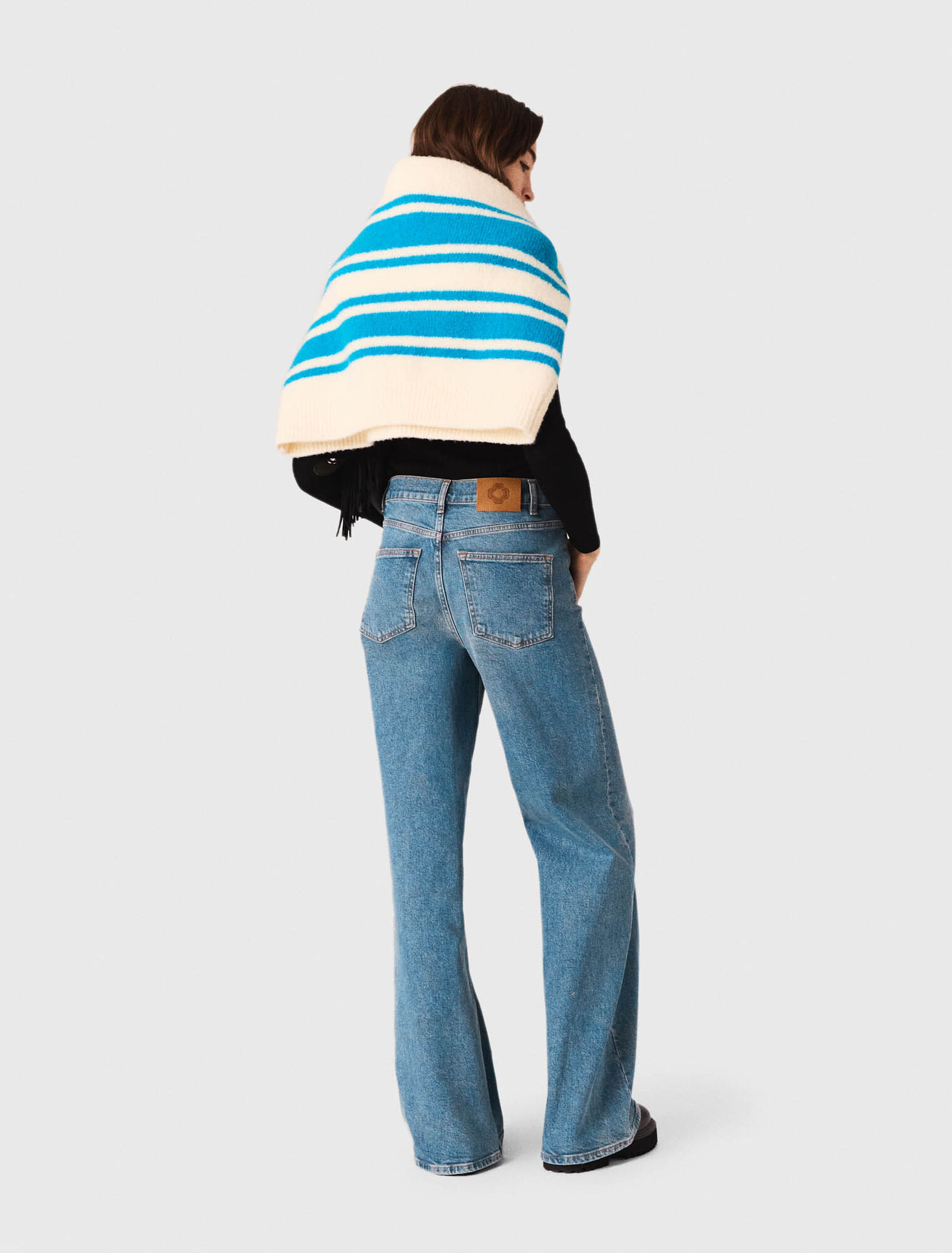 Schlagjeans mit Kette