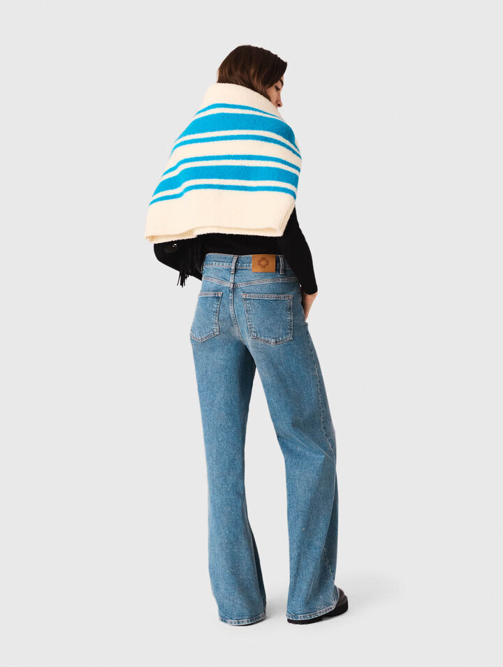Schlagjeans mit Kette