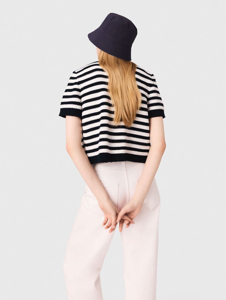Kurzer gehäkelter Cardigan