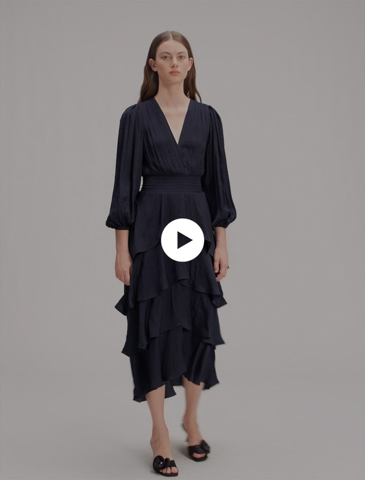 Langes Rüschenkleid