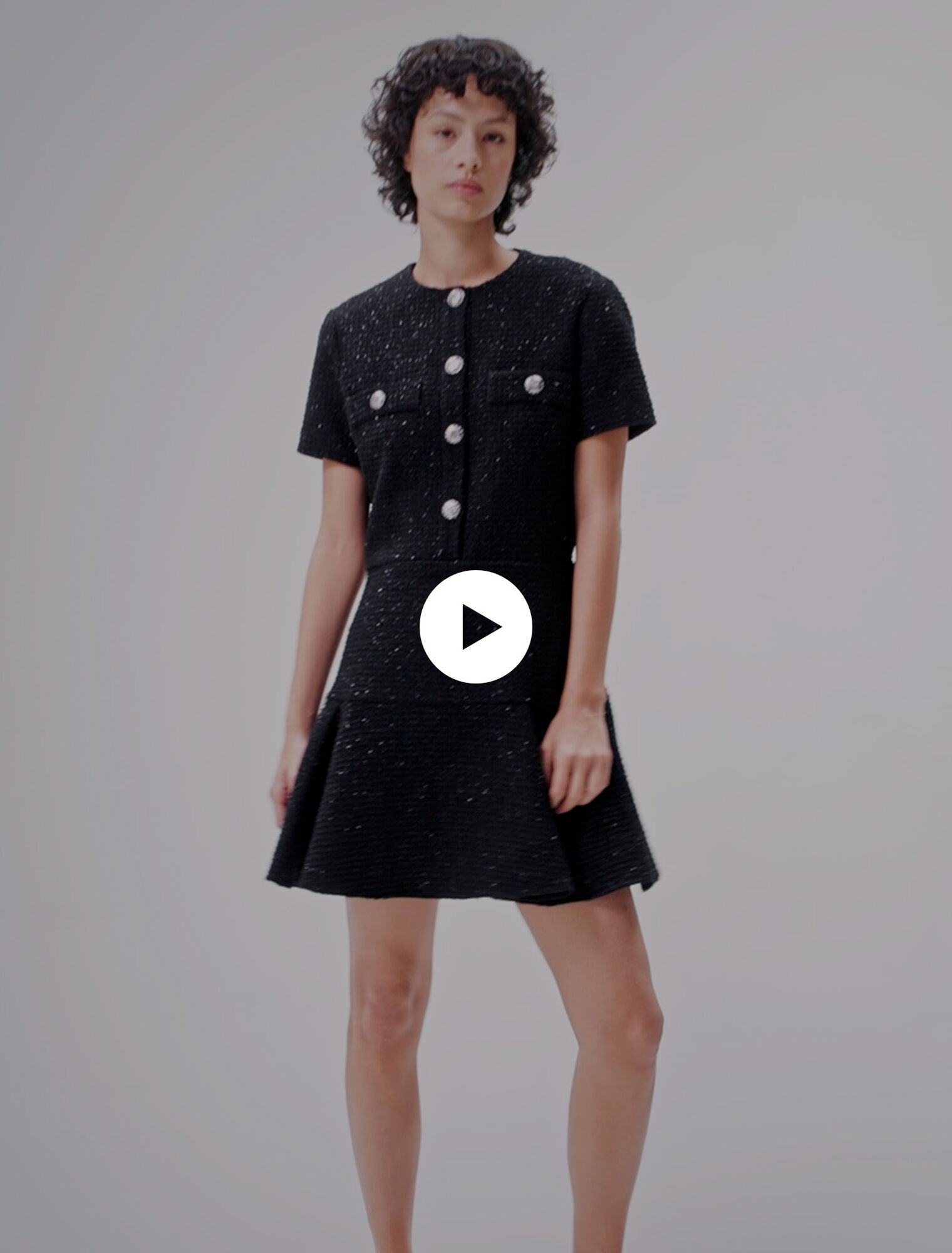 Kurzes Kleid aus Tweed