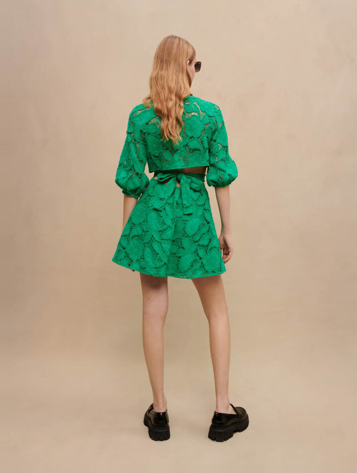 Kurzes Kleid aus bestickter Baumwolle