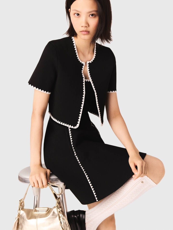 Kurzer Cardigan mit Ziernähten