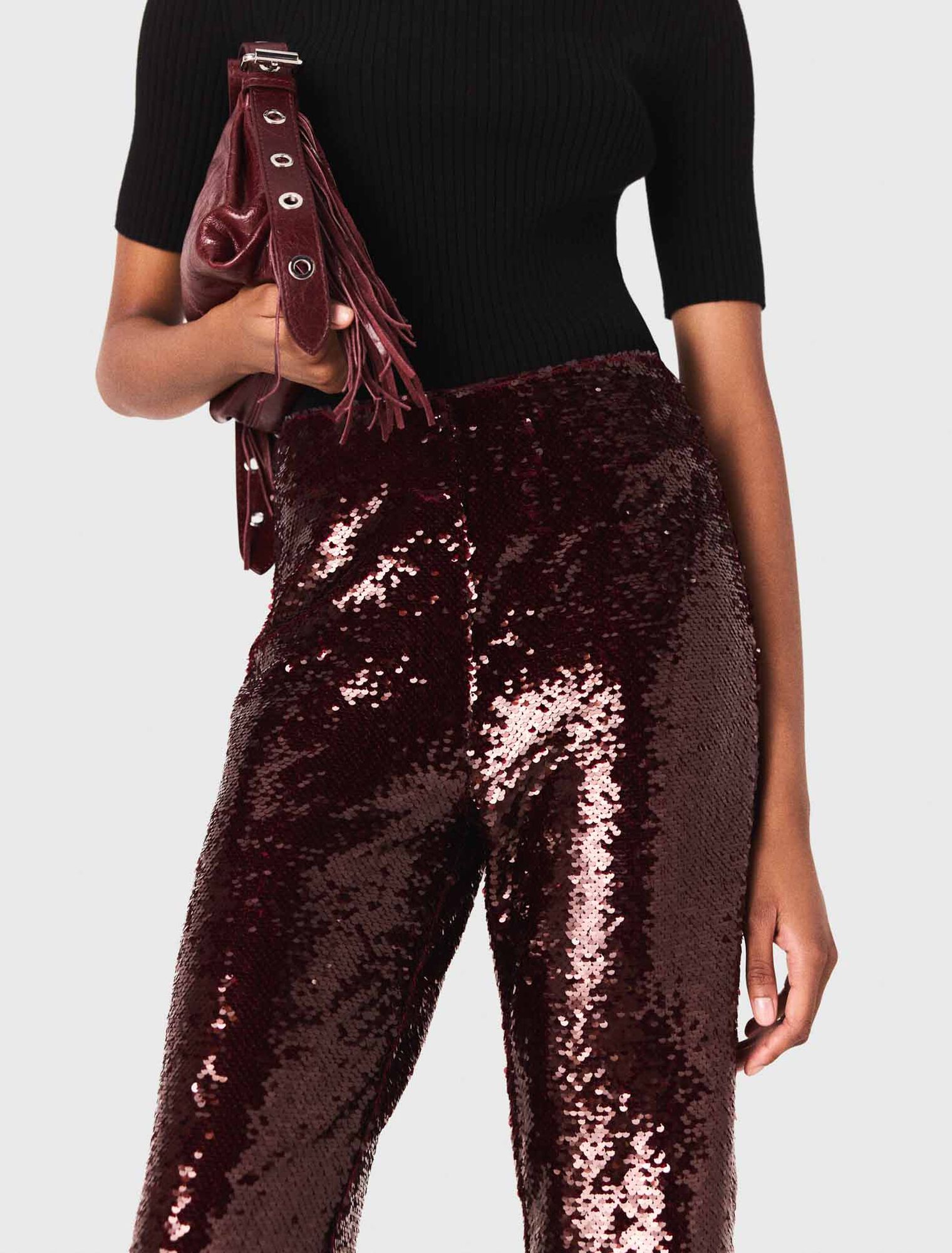 Bestickte Hose mit Pailletten