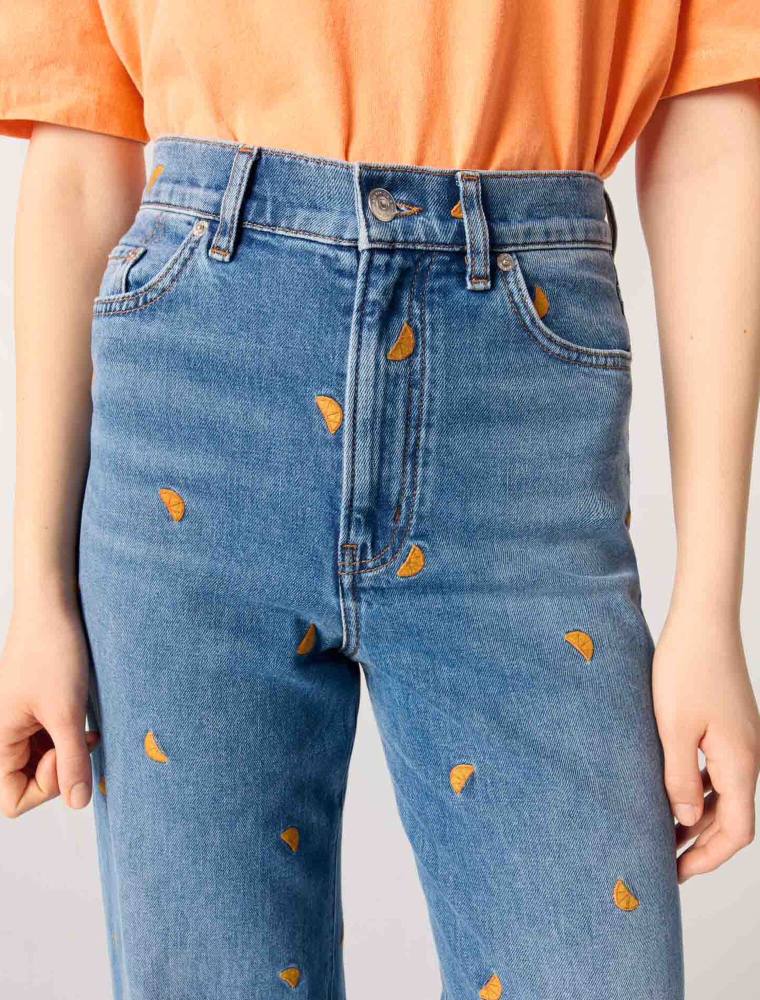 Bestickte Jeans