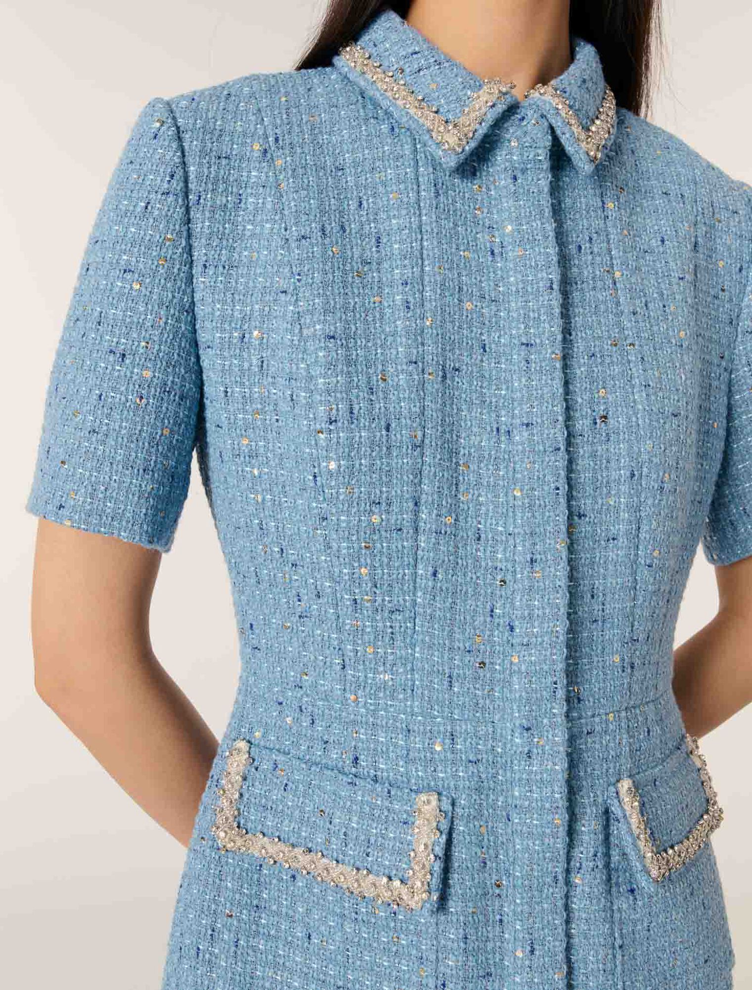 Kurzes Tweedkleid mit Pailletten