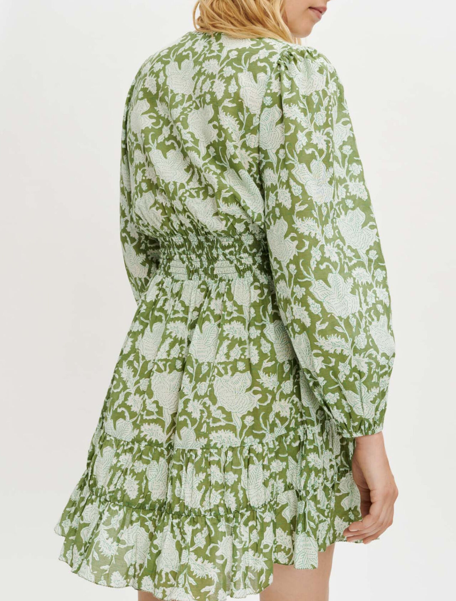 Kurzes bedrucktes Kleid
