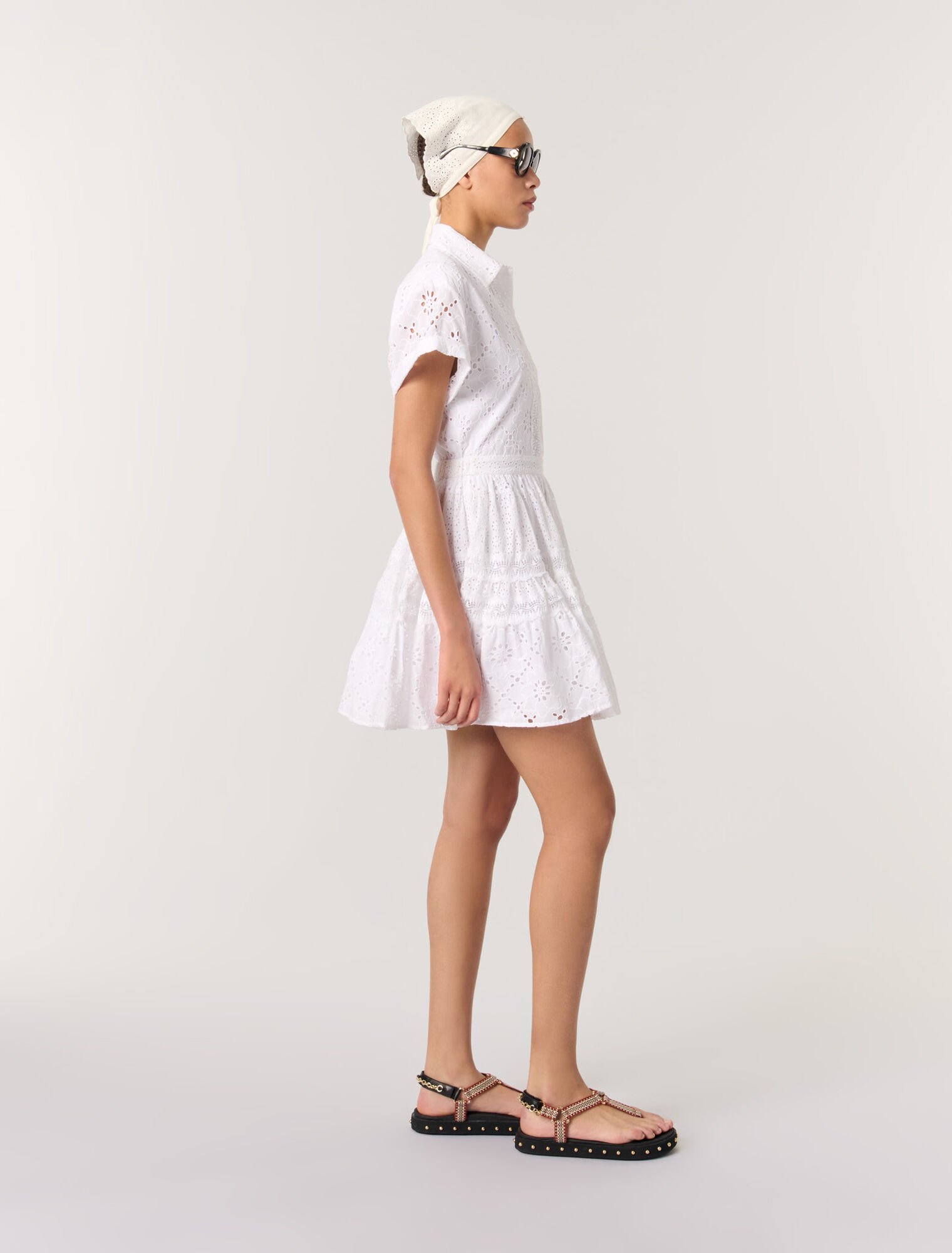 Babydoll-Kleid mit Stickerei