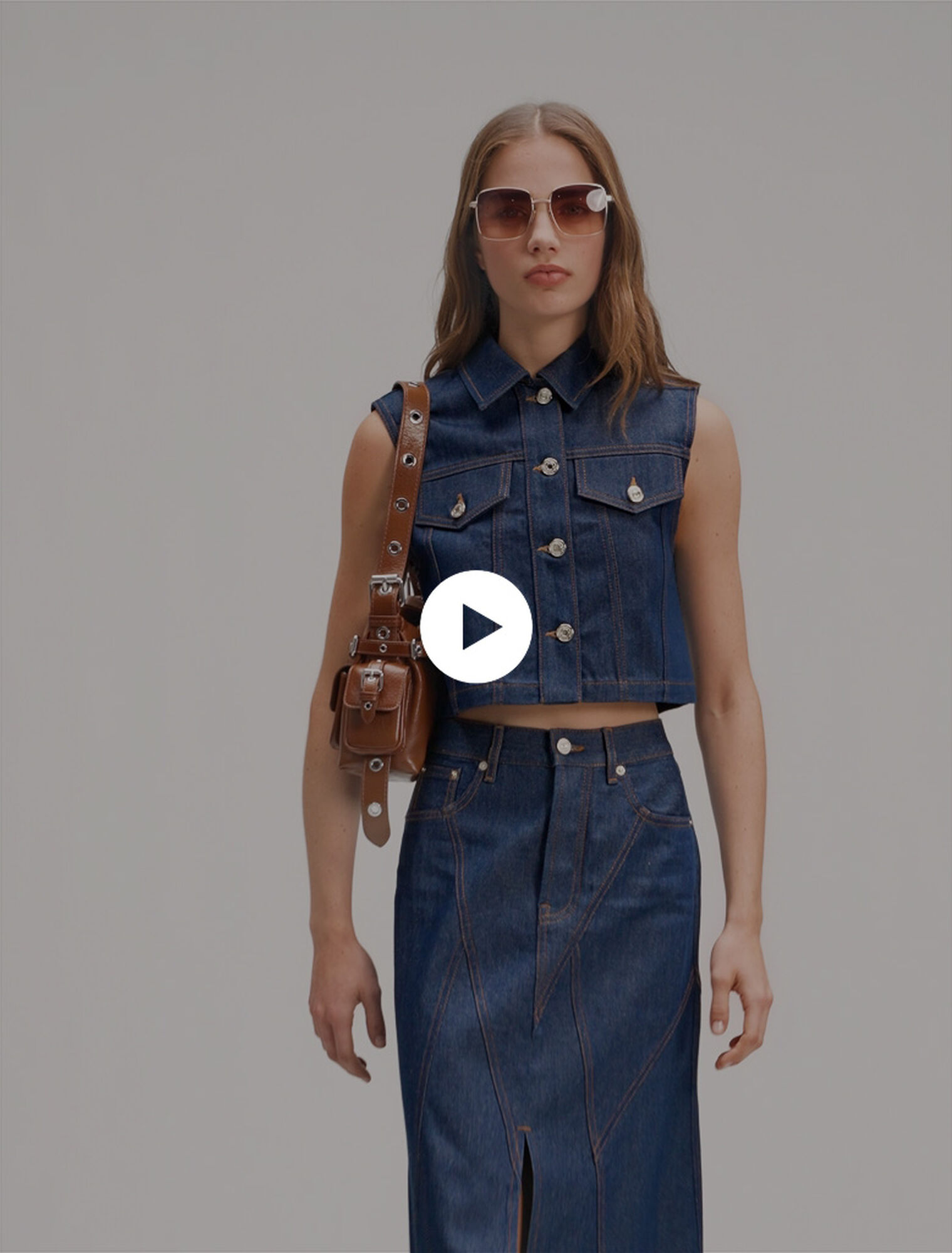 Kurze Weste aus Denim