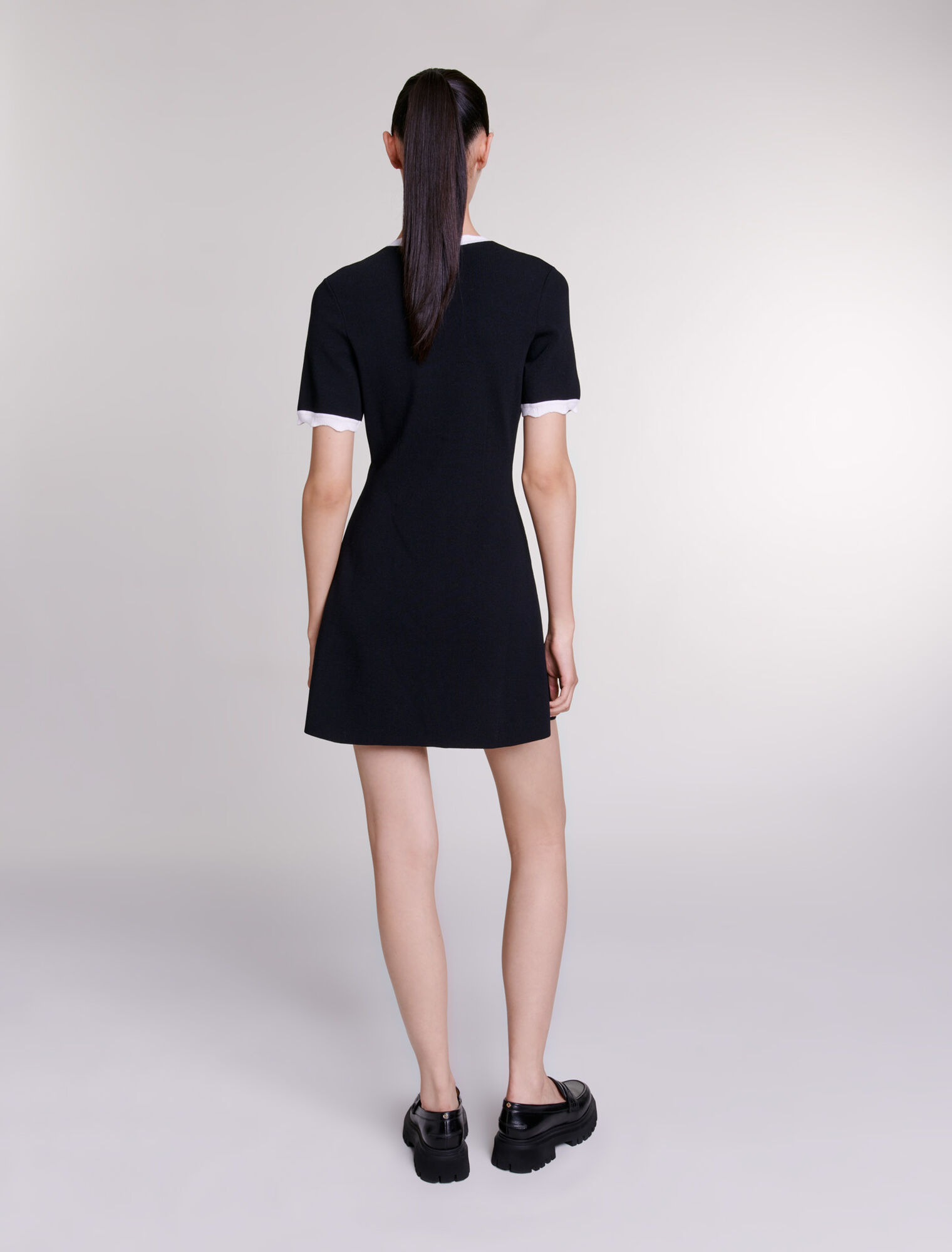 Kurzes Strickkleid
