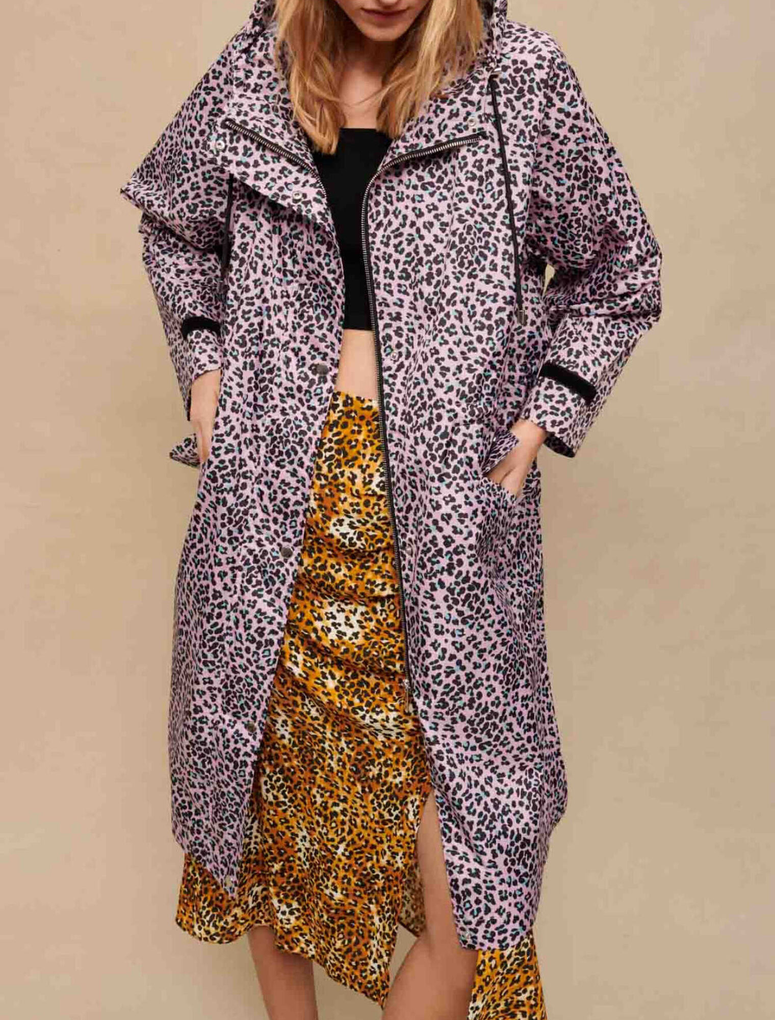 Wasserabweisender Mantel mit Leo-Print