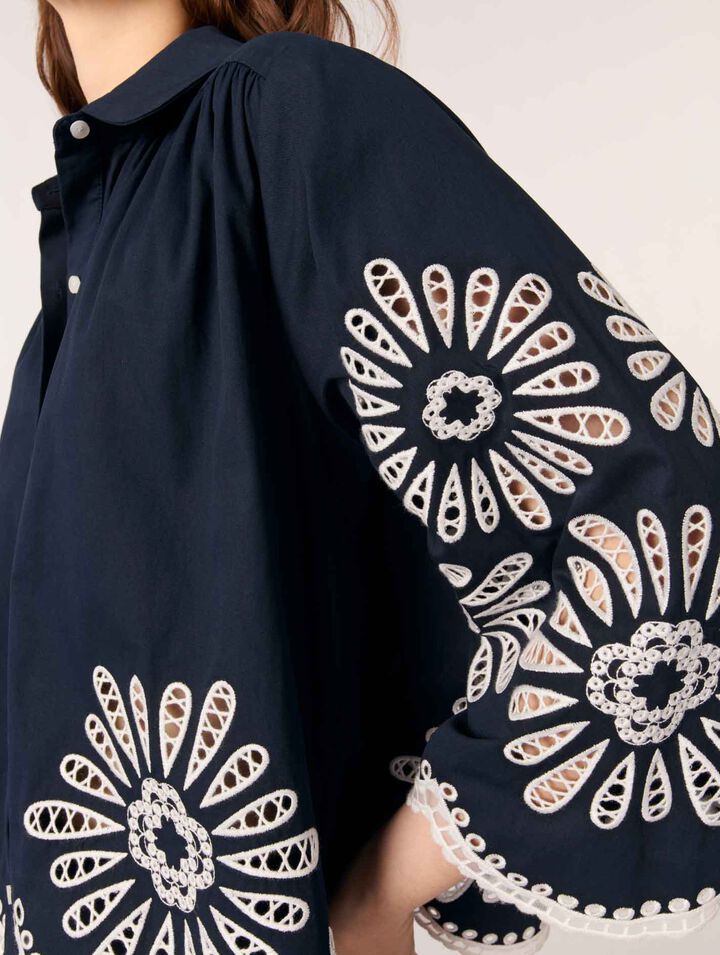 Kurzes Hemd mit Häkeldetails